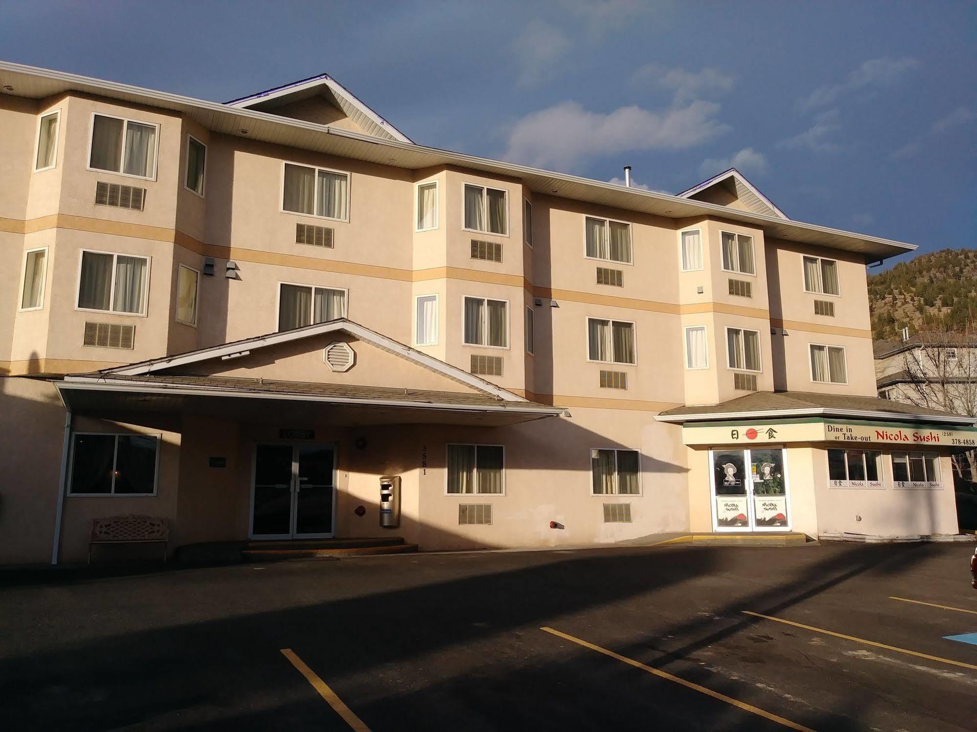 George Mountain View Hotel & Resto Merritt Exteriér fotografie